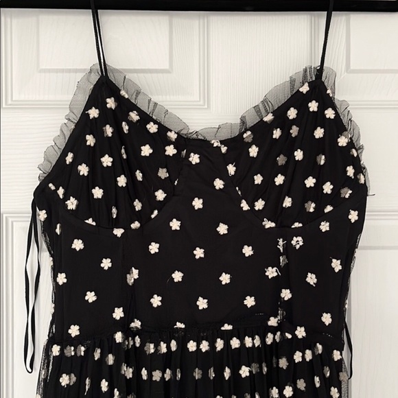 Zara all over embroider détail dress back and white size small on sale - Picture 5 of 11
